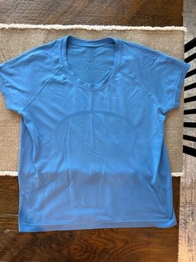 lululemon athletica Swiftly Tech Waist Length shirt size 14